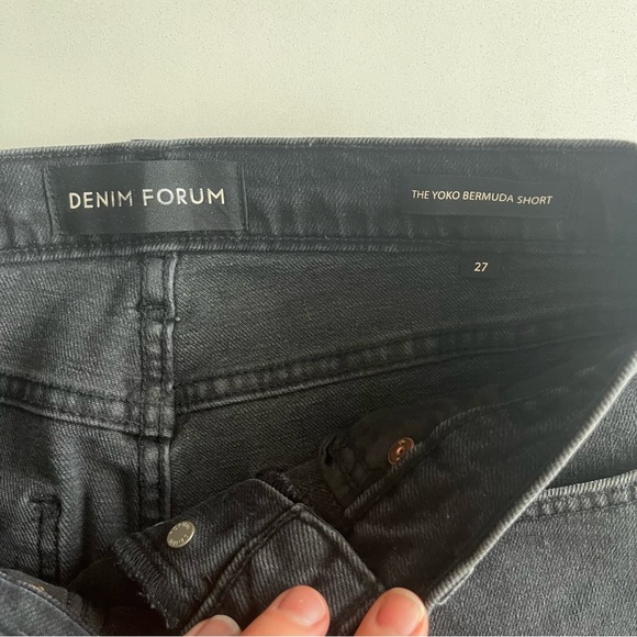 Aritzia Denim Forum black yoko bermuda - Picture 5 of 7